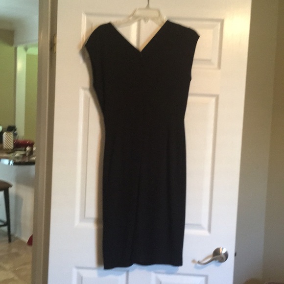 Black sleeveless dress - Picture 3 of 4